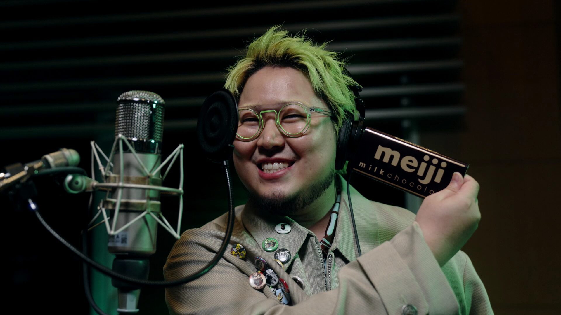 こっちのけんと が登場 豪華12組アーティストが 「明治チョコレートの